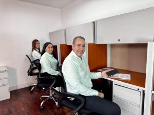 Equipo de ventas digitales en Caracas de Tendencias Ecológicas asesoría de servicios funerarios